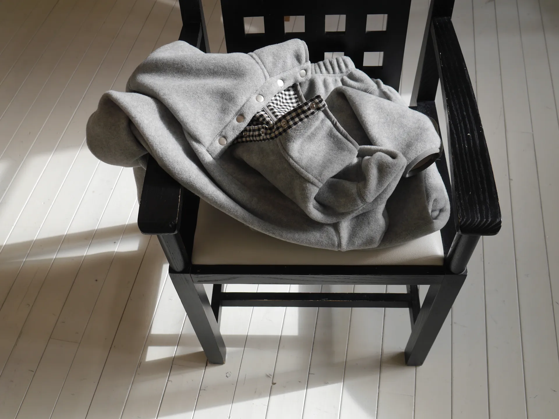 product_image_690c6835b9b5efee50f02ba7_24